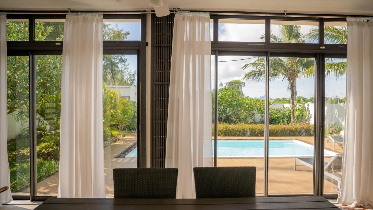 Villa Angelou - Sunlit Beach Getaway With Pool And Wifi Беле Маре Екстериор снимка
