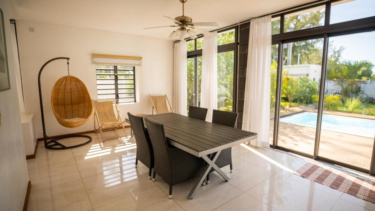 Villa Angelou - Sunlit Beach Getaway With Pool And Wifi Беле Маре Екстериор снимка