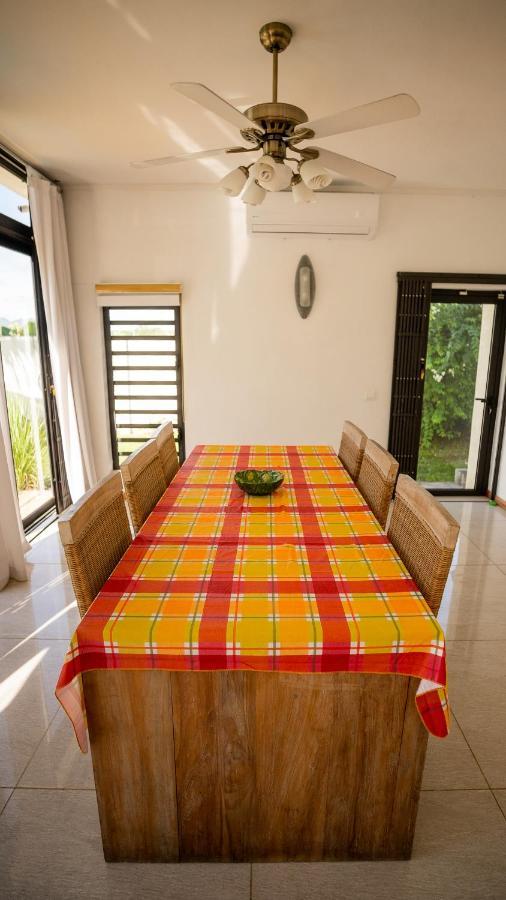 Villa Angelou - Sunlit Beach Getaway With Pool And Wifi Беле Маре Екстериор снимка