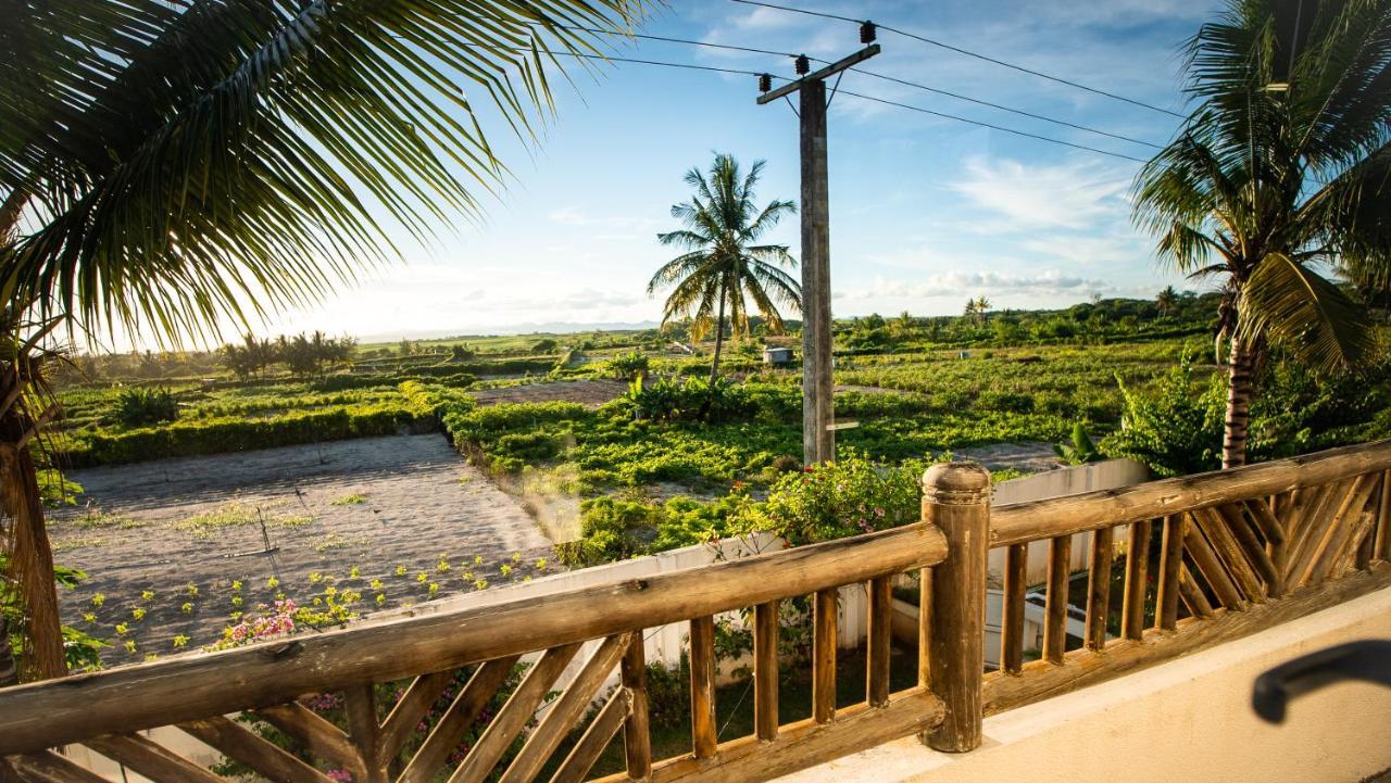 Villa Angelou - Sunlit Beach Getaway With Pool And Wifi Беле Маре Екстериор снимка